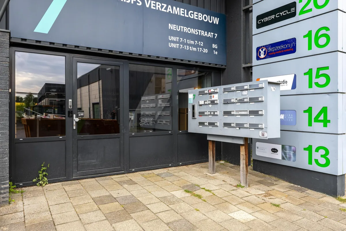 Foto 4 van Neutronstraat 7-14 in Groningen
